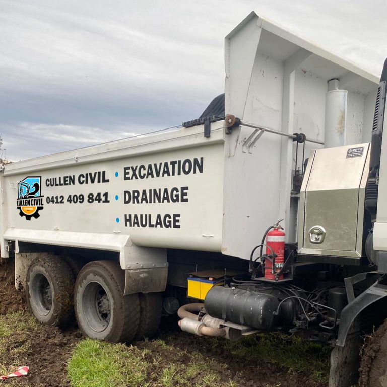Cullen-Civil-&-Earthworks-Shellharbour-Shellcove-tipper